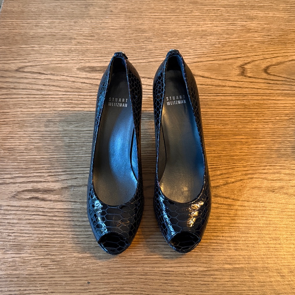 Stuart Weitzman Blk Crystal Snake Heel. Size 8 Narrow. Work In Great Condition.